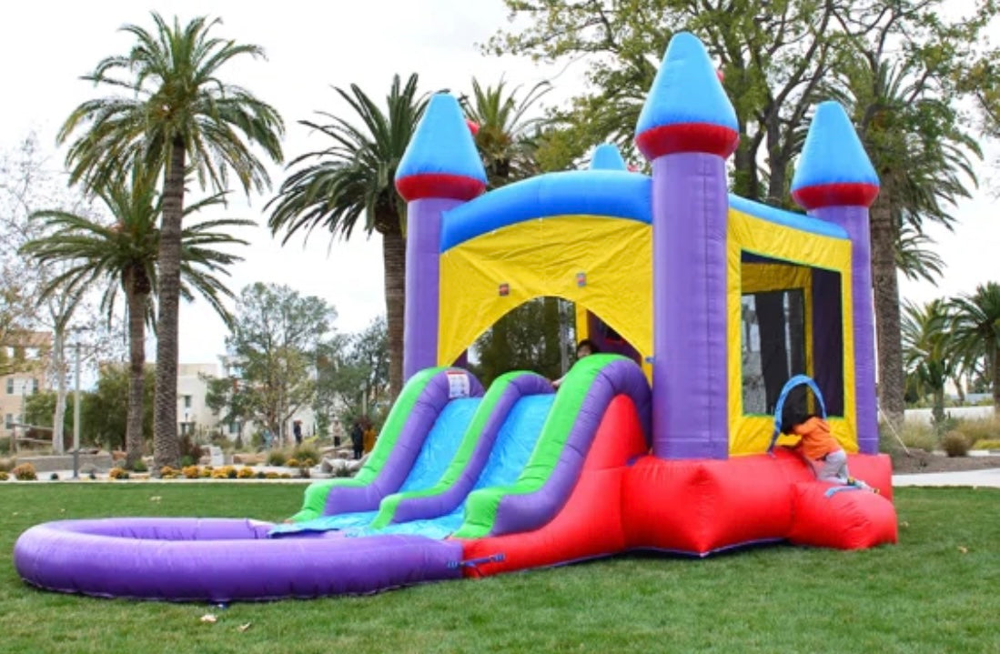 Combo Castle w/ Splash Pad 26ft x 14ft | Ultimate Fun